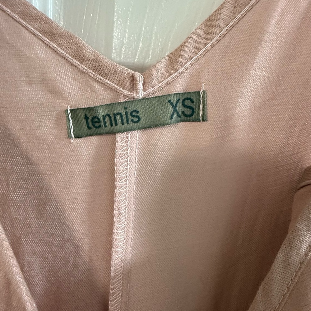 Beautiful long pink dress by TENIS. Its elegant and modern - Picture 3 of 7